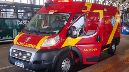 Mulher ferida é socorrida pelo Siate no Terminal Oeste
