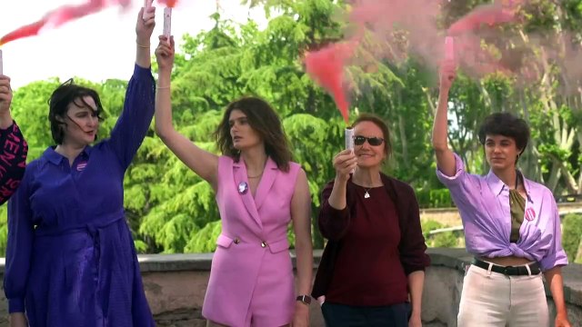 Activistas católicas reclaman en Roma igualdad dentro de la Iglesia con fumata rosa