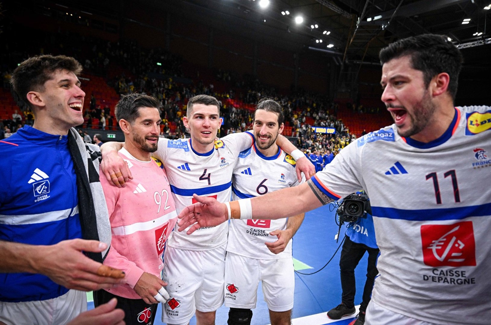 EHF Euro Cup : Les Bleus s'imposent sur le fil en Suède et remportent ...