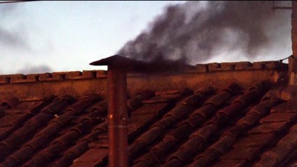 Humo negro: cardenales no eligieron el nuevo papa en la primera ronda de votación