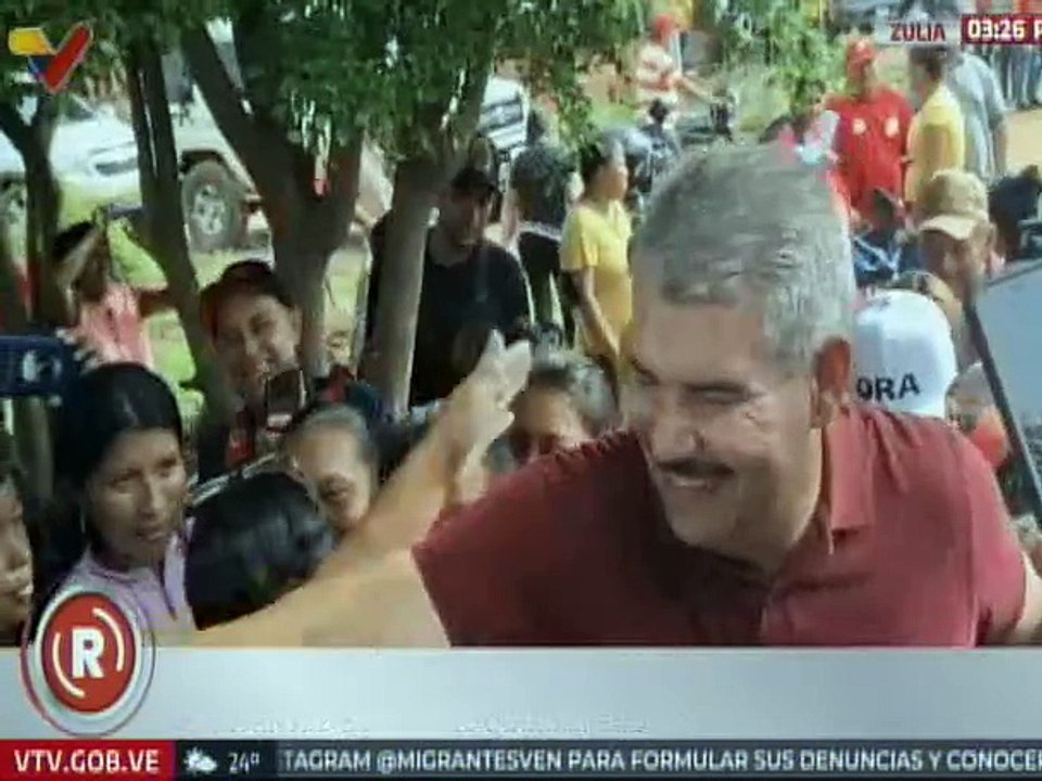 Zulia | Líderes comunitarios acompañan al candidato del GPP Luis Caldera en recorrido casa por casa