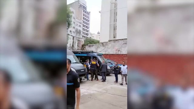 La policía hirió y detuvo al padre Paco Olveira en la marcha por los jubilados