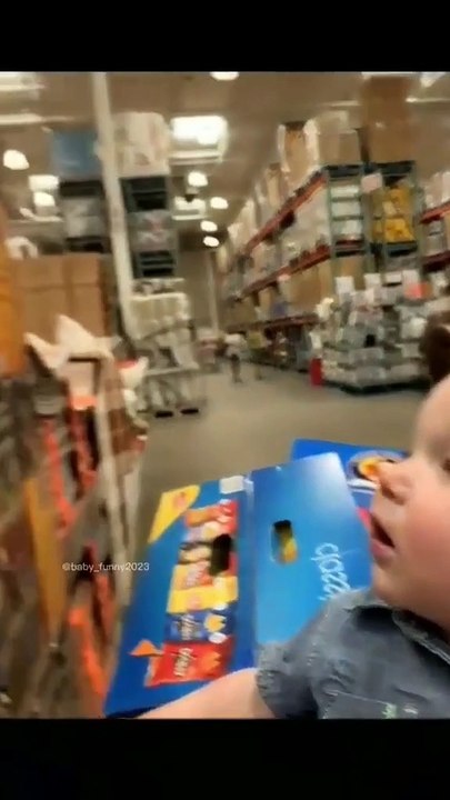 New viral funny video cute baby's new viral funny video 😂📸#shorts #shortvideos #funnyvideos #viralvideos #viralshorts #comedy #foryou