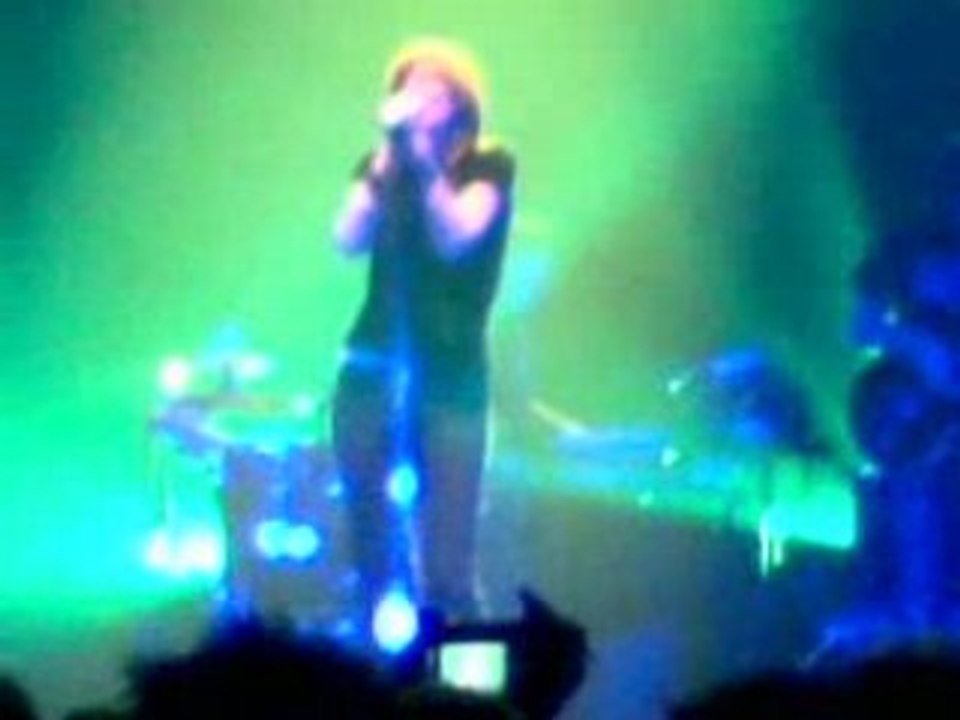 Portishead - Mysterons - Live at Brussels