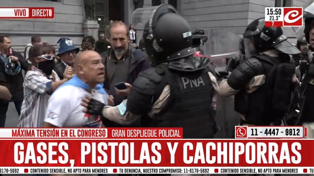 Incidentes en el Congreso: la policía avanzó contra los jubilados