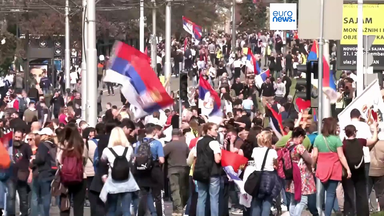 Σερβία: Οι φοιτητές ζητούν πρόωρες βουλευτικές...