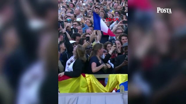 Vatikan'da beyaz duman! Yeni papa ABD'li Kardinal Robert Francis Prevost oldu