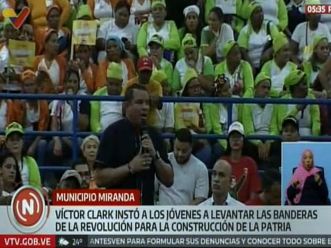 Falcón | Candidato Víctor Clark instó a los jóvenes a defender sus ideales revolucionarios