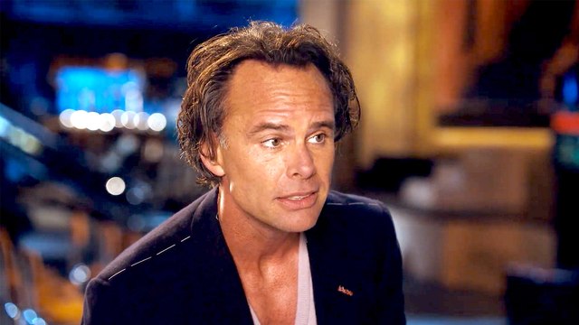 Walton Goggins Predicts an SNL Season Finale Death?!