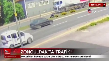 Zonguldak'ta motosiklet havada takla attı