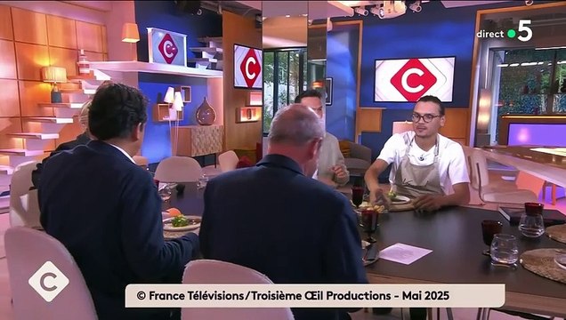 Thierry Ardisson règle ses comptes avec Laurent Ruquier, sur le plateau de C à vous .
