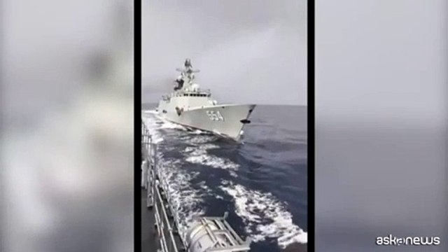 Le navi cinesi vicino alla barriera corallina contesa con le Filippine