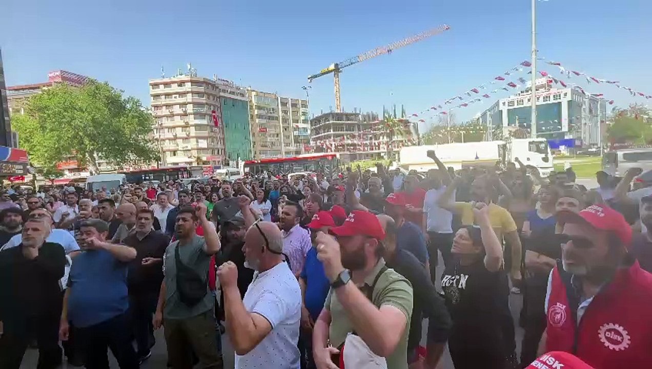 Konak’ta grev ikinci gününde: Taraflar görüşmede!