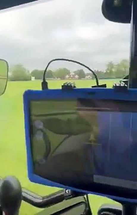 Minehead Town Council is working with Complete Weed Control on a new programme to clear streets of weeds.