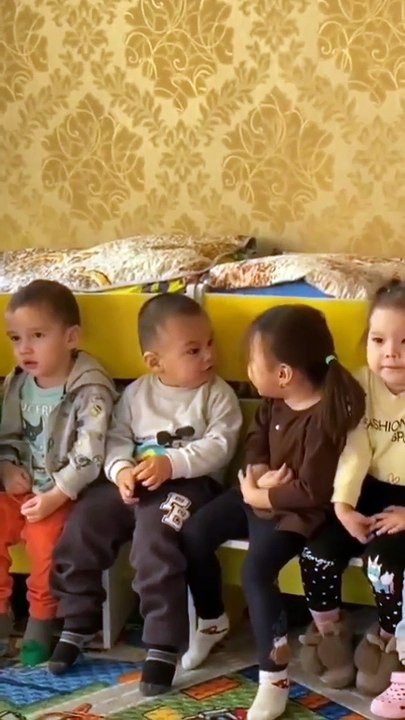 Cute baby's new viral funny video 📸🤣 cute siblings new viral funny video #shorts #shortvideos #viralshort #viralvideos #comedy #funnyvideos