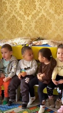Cute baby's new viral funny video 📸🤣 cute siblings new viral funny video #shorts #shortvideos #viralshort #viralvideos #comedy #funnyvideos