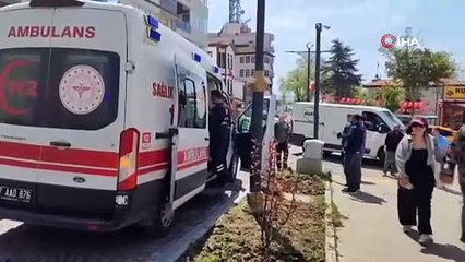 Sinop’ta motosiklet ile hafif ticari araç çarpıştı: 1 yaralı
