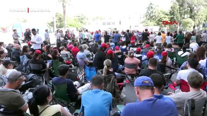 Grev kararının ardından İzmir Konak'ta çöp yığınları