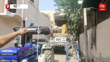 दिल्ली के लक्ष्मी नगर में लोगों के विरोध के बीच मंदिर तोड़ने की DDA की कार्रवाई; 10 साल से सील है ये स्थल