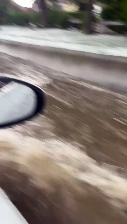 Una fuerte tromba de agua provoca imágenes llamativas en Villasequilla