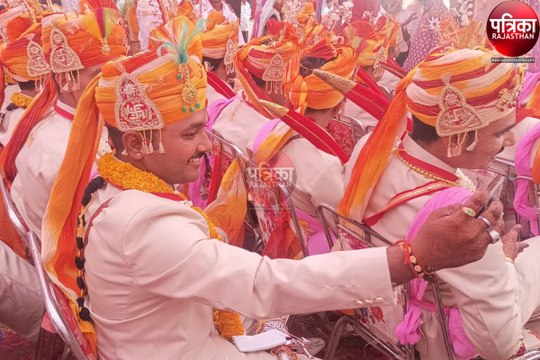 Watch Video : जा तुझ को सुखी संसार मिले... सामूहिक विवाह सम्मेलन, यहां 30 जोड़े अग्नि के फेरे लेकर हमसफर बने