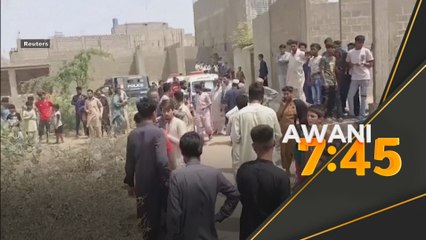Pakistan tembak jatuh 12 dron dari India