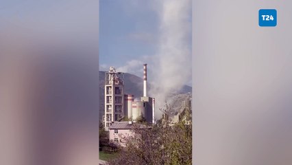 Çimento fabrikasından yayılan toz yerleşim alanını kapladı