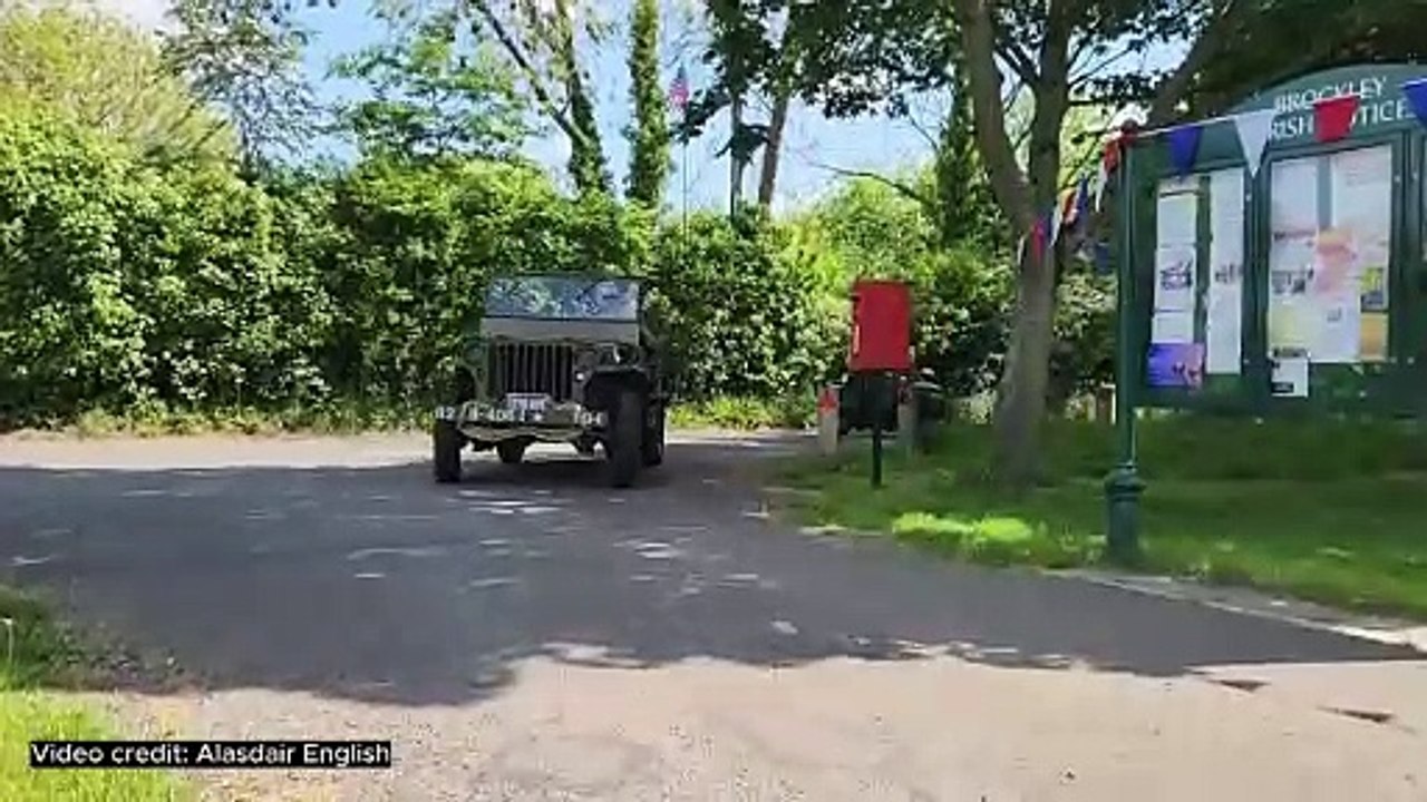 Watch as WWII vehicles motor through Brockley, near Bury St Edmunds