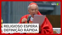 Cardeal decano do Vaticano diz esperar que 'fumaça branca' ocorra já nesta quinta-feira
