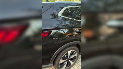 Balearon el auto del futbolista Agustín Rossi