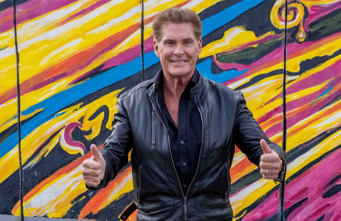 David Hasselhoff is set to undergo knee surgery next week