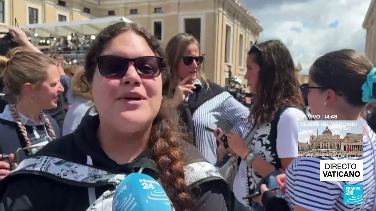 Directo Vaticano y las reacciones de fieles y turistas a la segunda fumata negra