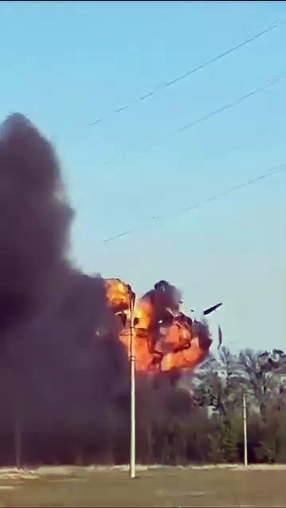 Indian Drone doing suicide Attack on Lahore