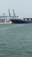 Ship moving today sea port