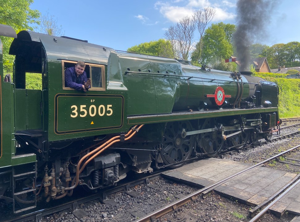 The Canadian Pacific steam locomotive leaves Alresford station on the Watercress Line with the 11am VE Day 80 train to Alton