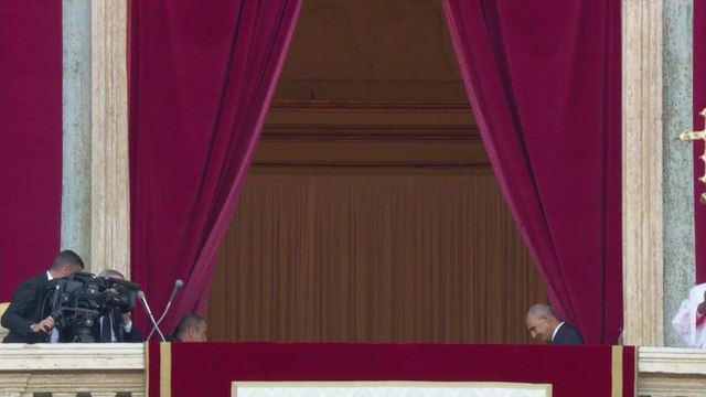 On the Brink of Tears: Prevost’s Emotional Balcony Moment as Pope Leo XIV