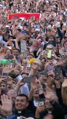 "Que a paz esteja com todos vós". Papa Leão XIV dirige-se aos fiéis