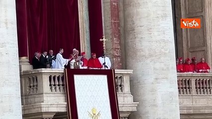 "La pace sia con tutti voi", le prime parole di Papa Leone XIV dopo l'elezione