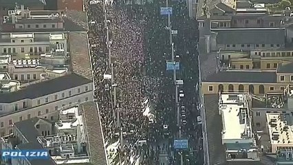 Roma - Il cardinale Robert Francis Prevost è il nuovo Pontefice.Papa Leone XIV (08.05.25)