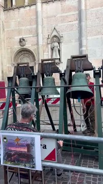 Fabbri - Le campane sul sagrato del Duomo (08.05.25)