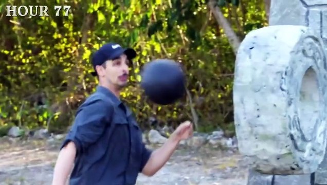 MrBeast prueba 'el primer deporte de pelota de la historia' en su visita al templo de Kukulcán