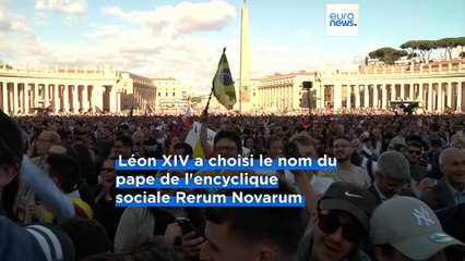 L'élection du pape Léon XIV vécue avec les fidèles, place Saint-Pierre