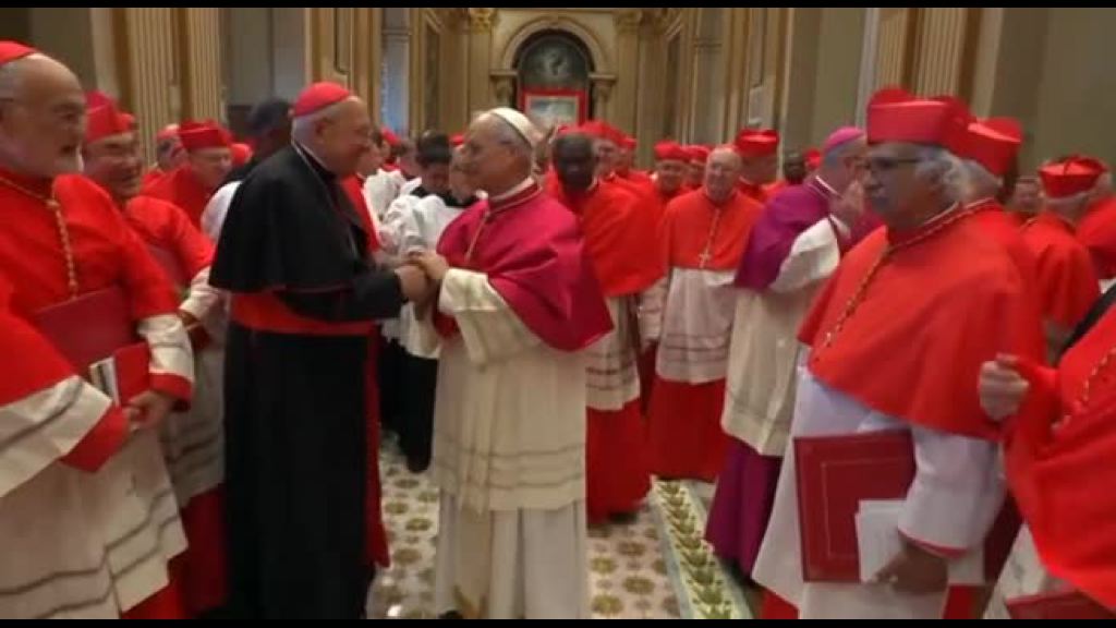 Video Papa Leone XIV esce dalla Cappella Sistina dopo la sua elezione