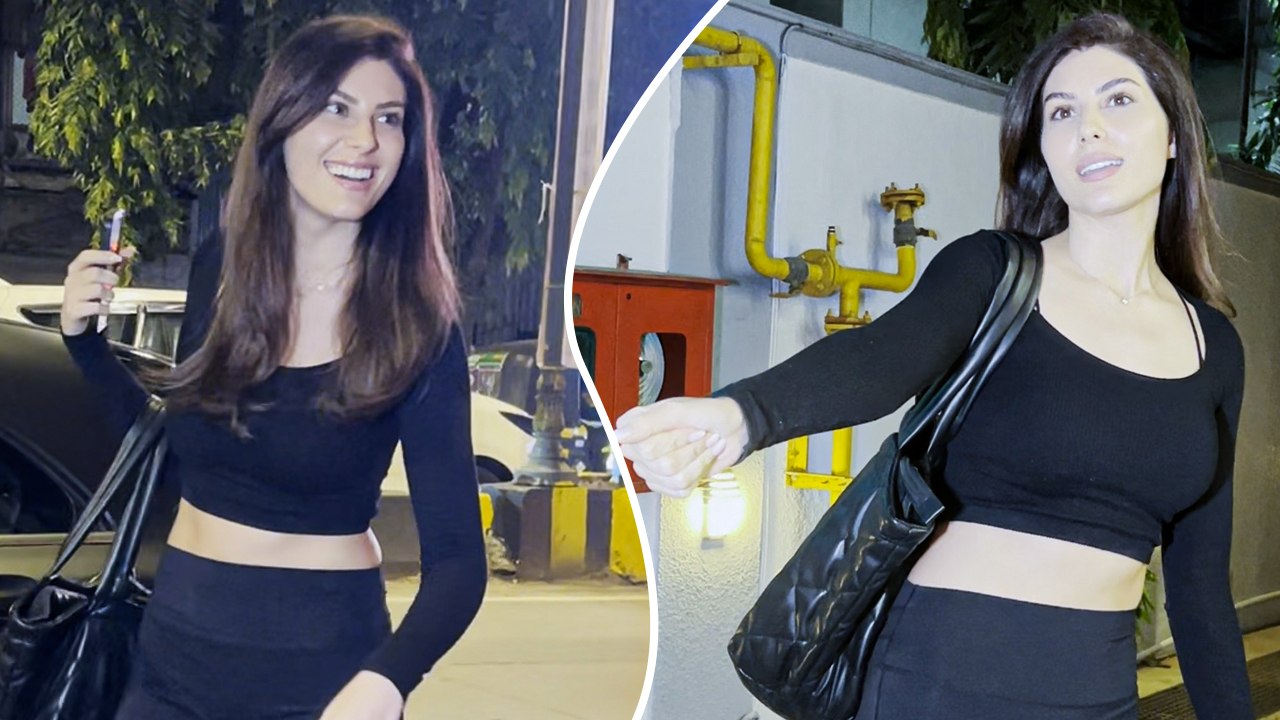 Elnaaz Norouzi The Iranian Model's Black-Bomber Avatar For Her Gym Session | Mumbai | India