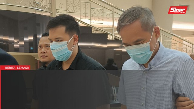 Dua bekas pekerja kilang didakwa pecah amanah RM2.97 juta