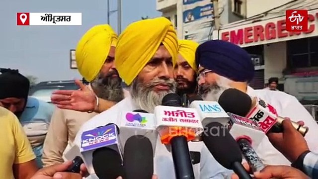 ਜੰਮੂ ਦੇ ਪੁੰਛ 'ਚ ਹੋਏ ਹਮਲੇ ਦੌਰਾਨ ਜਖਮੀਆਂ ਨੂੰ ਮਿਲੇ ਗੁਰਜੀਤ ਔਜਲਾ, ਬੋਲੇ- ਹਰ ਪੱਖੋਂ ਪਰਿਵਾਰ ਦੇ ਨਾਲ ਹਾਂ, ਐਸਜੀਪੀਸੀ ਦੇ ਅਧਿਕਾਰੀ ਵੀ ਪਹੁੰਚੇ