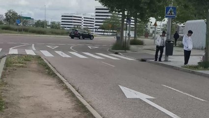 La burlona pancarta contra el Barça en las puertas de Valdebebas a dos días del Clásico