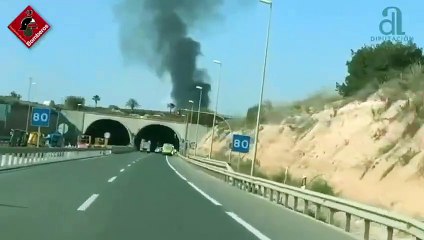 Incendi a un túnel de la AP-7