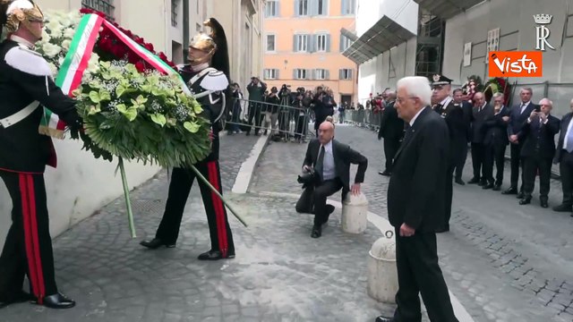 Mattarella in Via Caetani per l'omaggio ad Aldo Moro nell'anniversario dell'uccisione