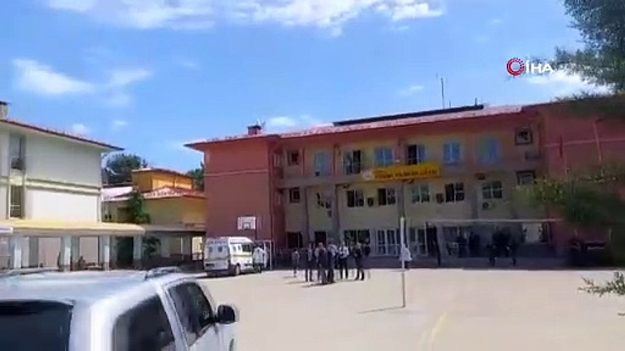 Okulda iki kız kardeşi silahla vurarak öldüren şahıs daha önce silahla yaralama ve tehdit suçlarından 3 kez cezaevine girip çıkmış